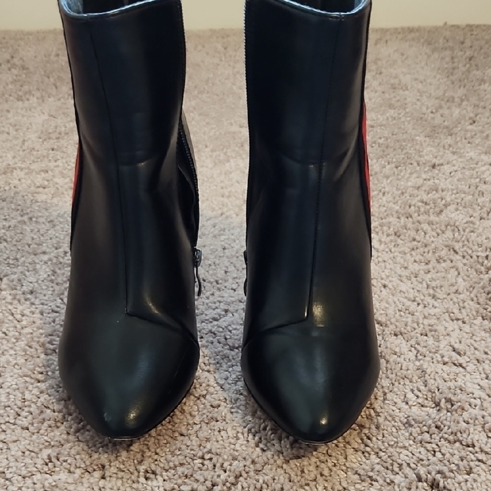 Red and Black Ankle Boots with High Heel and Pointed Toe